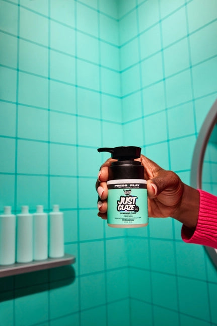 THE DOUX Just Glaze Silkening Fluid 2 oz