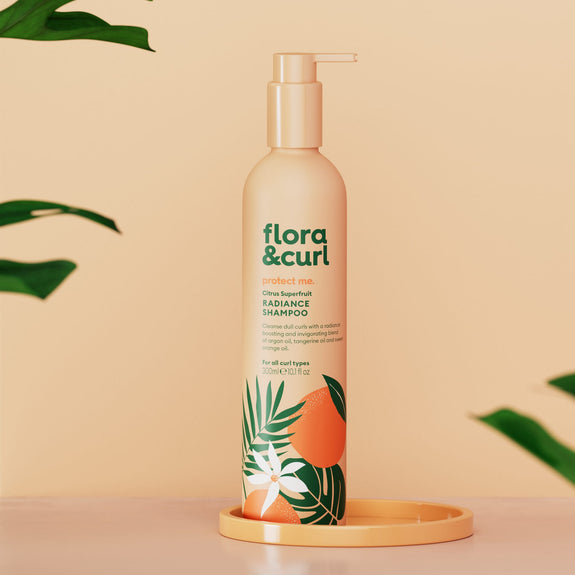 FLORA & CURL protect me. Citrus Superfruit Radiance Shampoo 300ml
