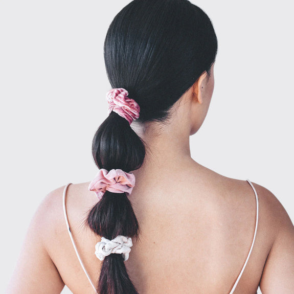 KITSCH Velvet Scrunchies - Blush/Mauve