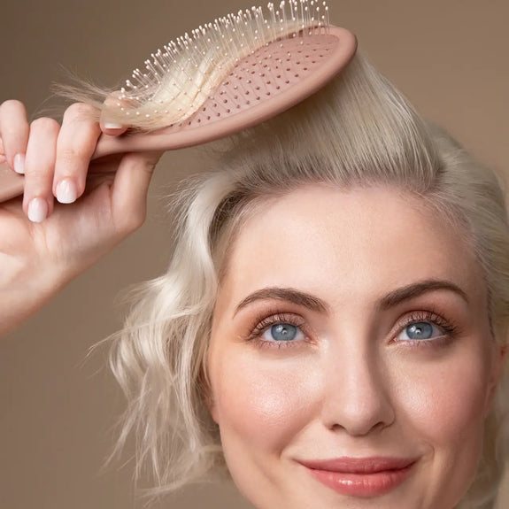 Kitsch Recycled Plastic Wet/Dry Brush- Terracotta