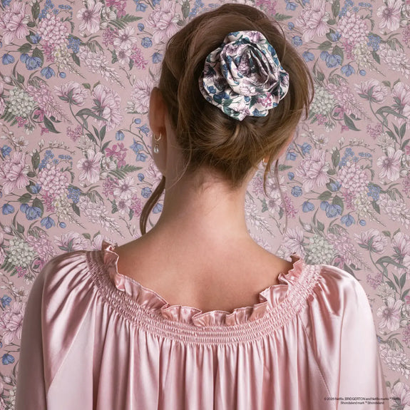 Kitsch Bridgerton X Satin Rosette Medium Flat Cloud Clip in Wisteria