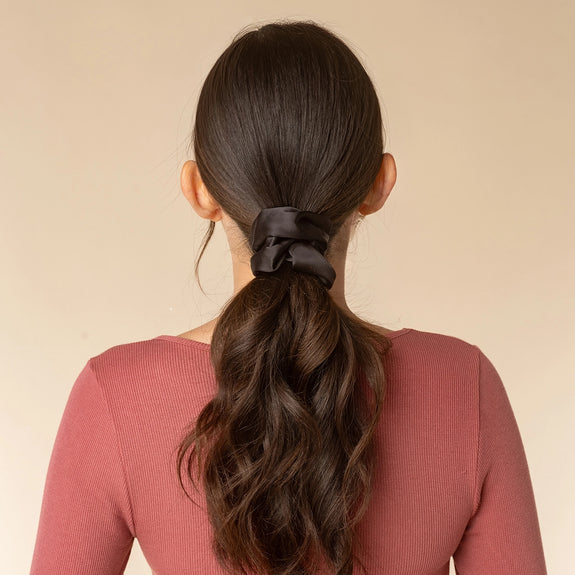 Kitsch Metallic Mesh and Recycled Fabric Satin Scrunchies 2pc Set - Black & Chocolate
