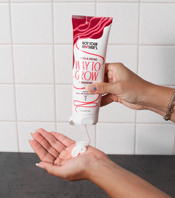 NOT YOUR MOTHER’S LONG & STRONG WAY TO GROW  CONDITIONER 237ML