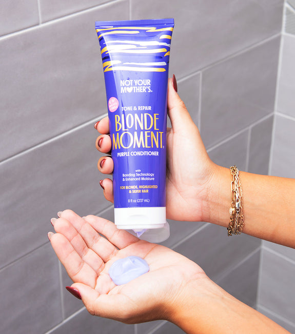 NOT YOUR MOTHER'S TONE & STRENGTHEN BLONDE MOMENT PURPLE BONDING CONDITIONER 237ML