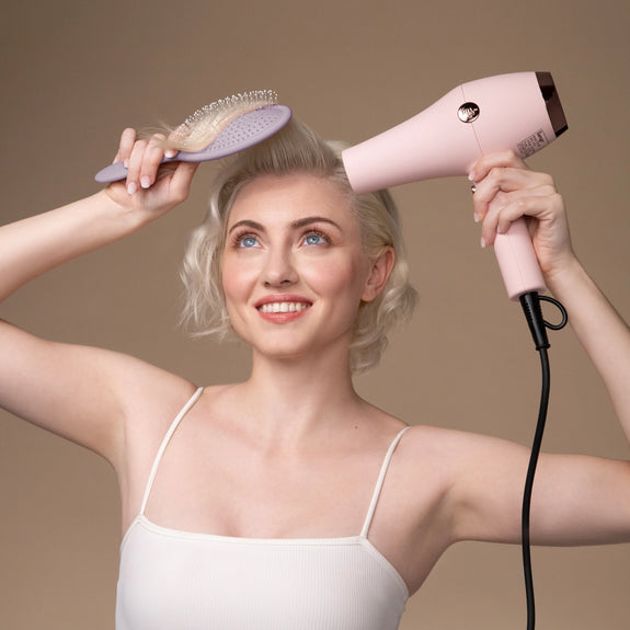 Kitsch Recycled Plastic Wet/Dry Brush- Soft Violet