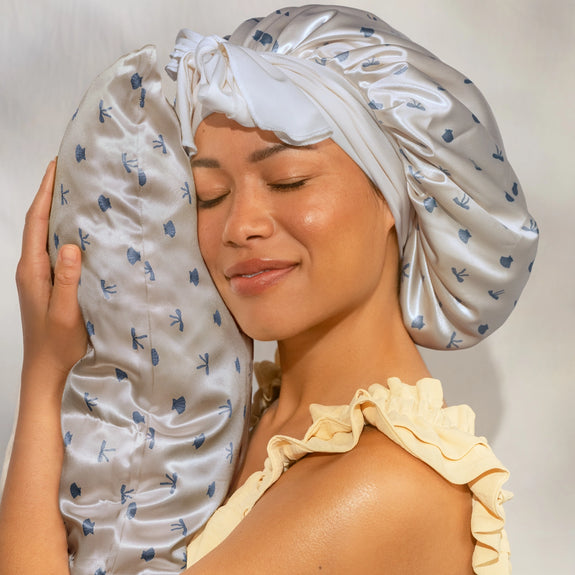 Kitsch Oversized Satin Bonnet - Pearlized Cream & Coastal Blue Print